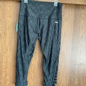 Danskin Charcoal Gray/black womens  fashion Capris